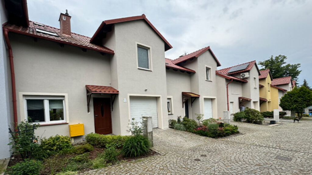 „Auffrischung der Fassaden von Reihenhäusern