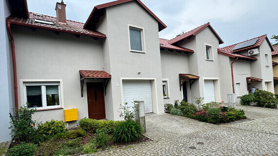 Fassadenanstrich der Reihenhäuser in Grünberg 