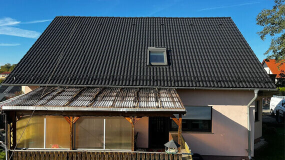 Dachreinigung und Lackierung vorcher nachher