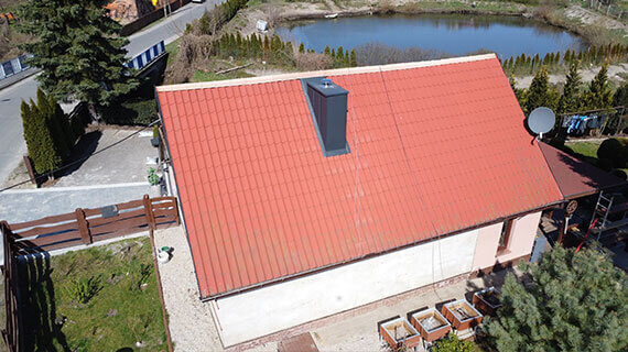 Dachblechreinigung und -anstrich vorher nachher