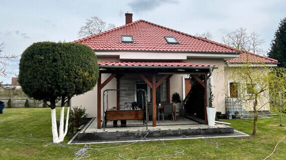 Niedoradz - Dach zur Reinigung vorher nachher