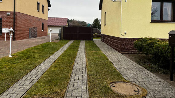 Pflasterreinigung vorher nachher