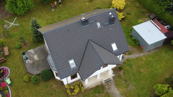 Dachreinigung und -anstrich Bolesławice