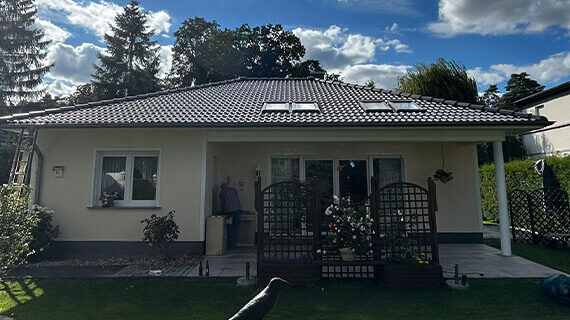 Dachreinigung und Dachbeschichtung in Magdeburg