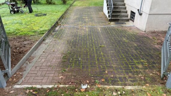 Reinigung und Sanierung der Pflasterflächen - Nennhausen