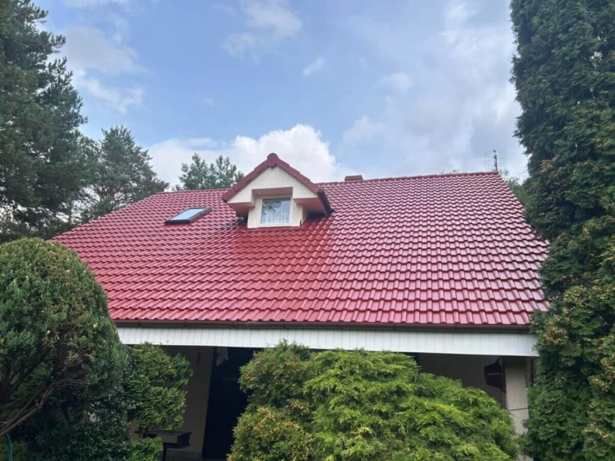 Nach der Dachbeschichtung in Jeziorna Nach der Dachbeschichtung in Jeziorna