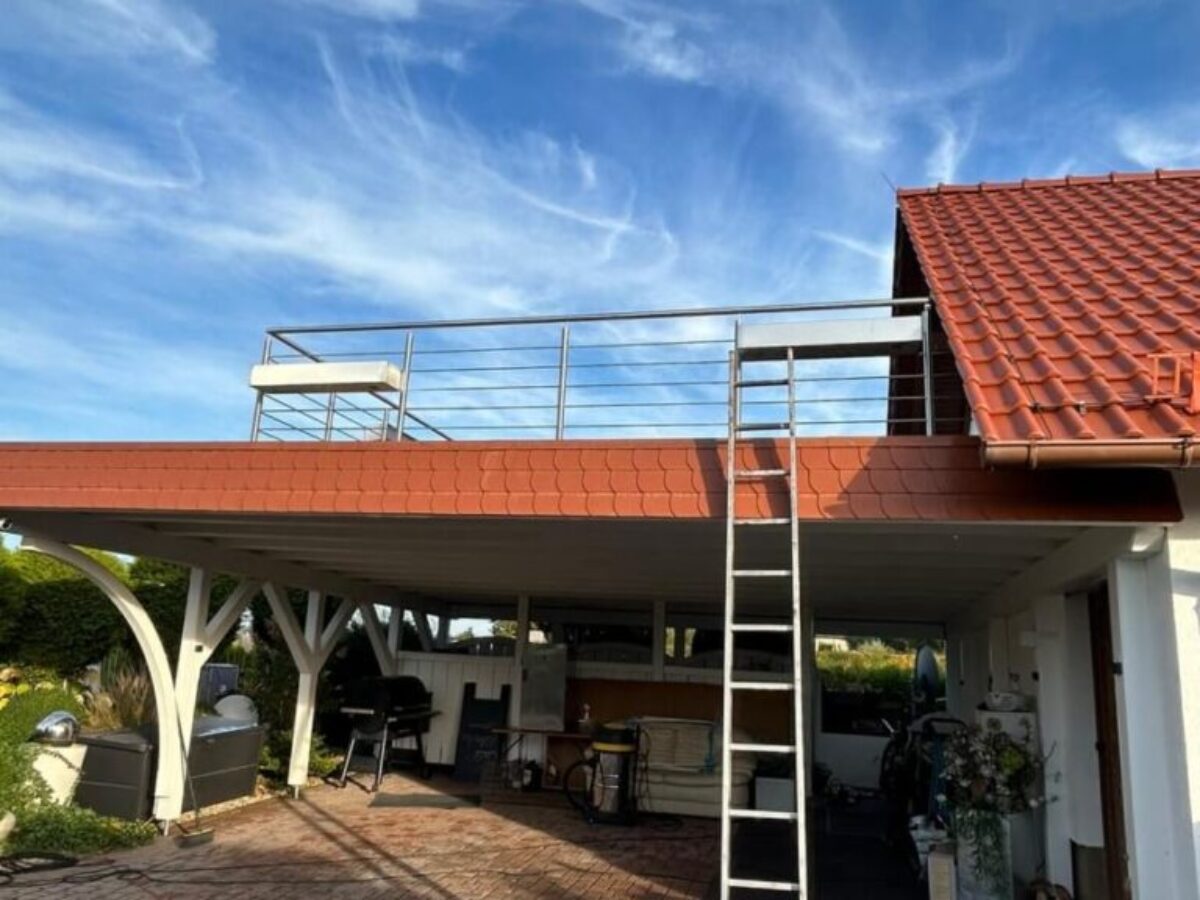 Nach der Dachreinigung in Radibor Nach der Dachreinigung in Radibor