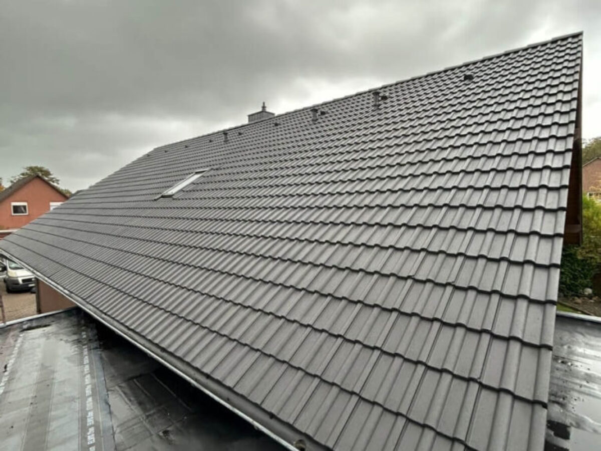 Nach der Dachreinigung und Dachbeschichtung in Gifhorn