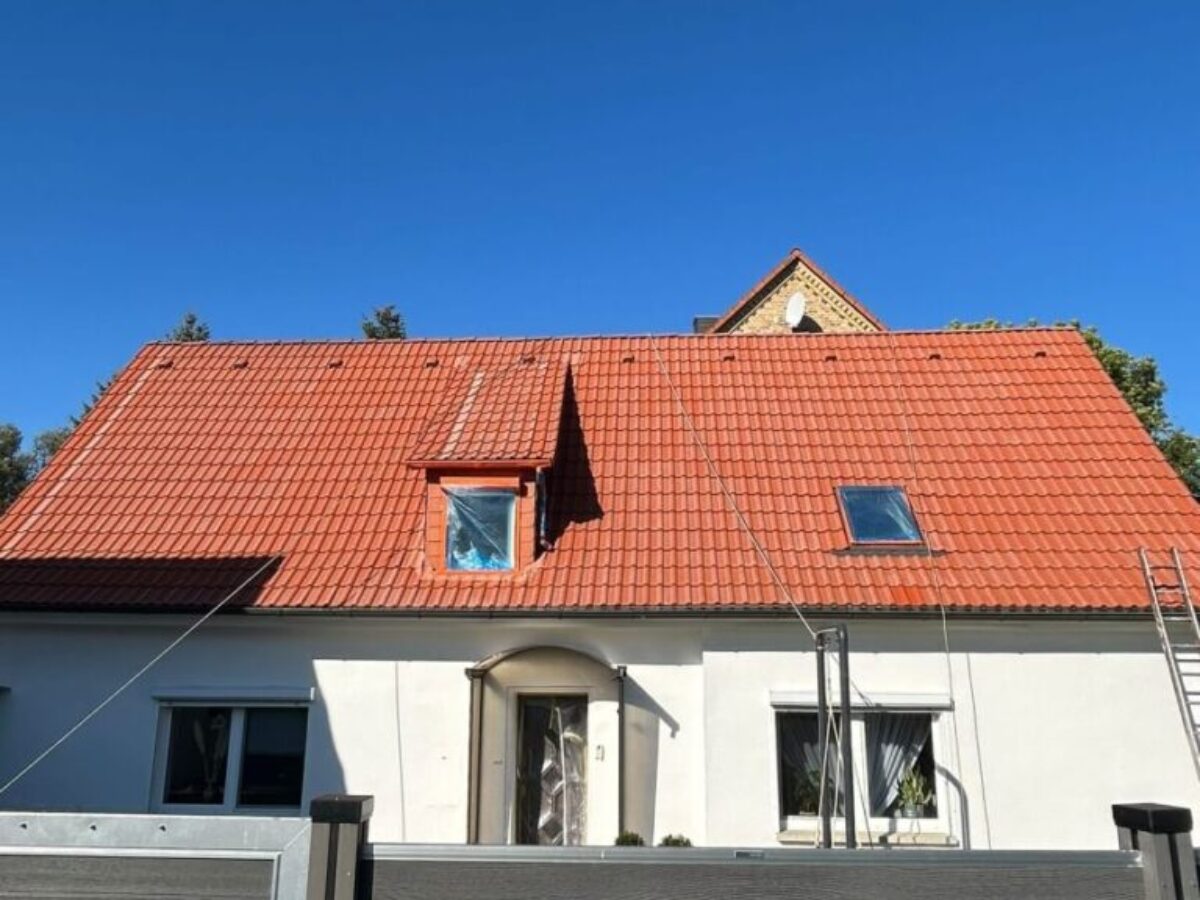 Vor der Dachbeschichtung in Krostitz Vor der Dachbeschichtung in Krostitz
