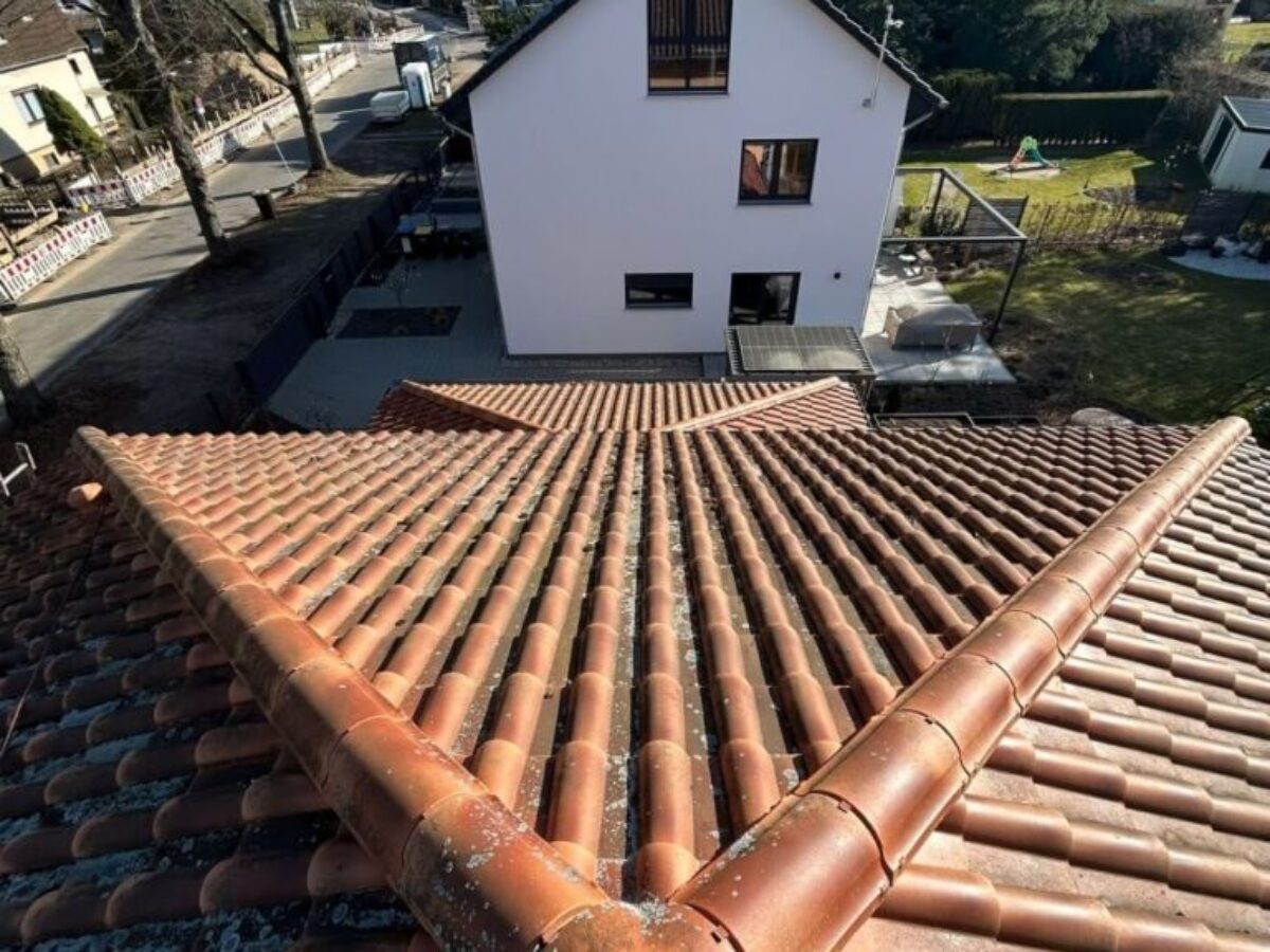 Vorher - Dachreinigung und -imprägnierung in Berlin