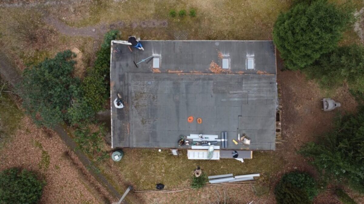 Vorher - Sanierung eines Flachdach in Kromlau