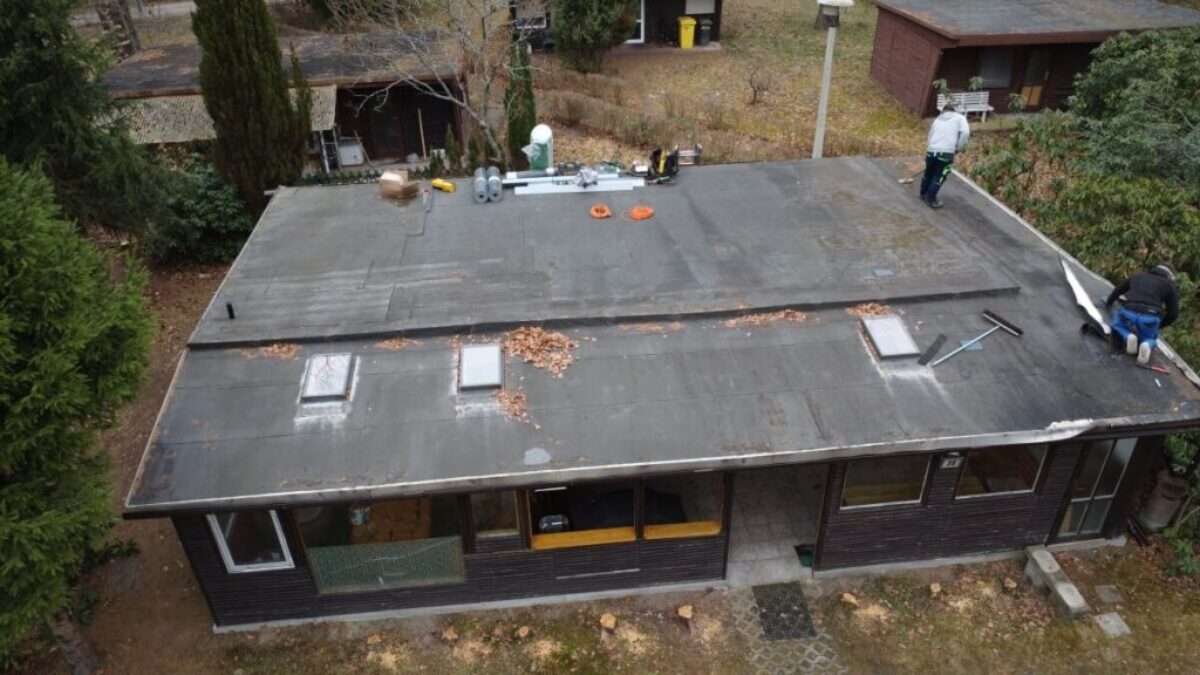 Vorher - Sanierung eines Flachdach in Kromlau